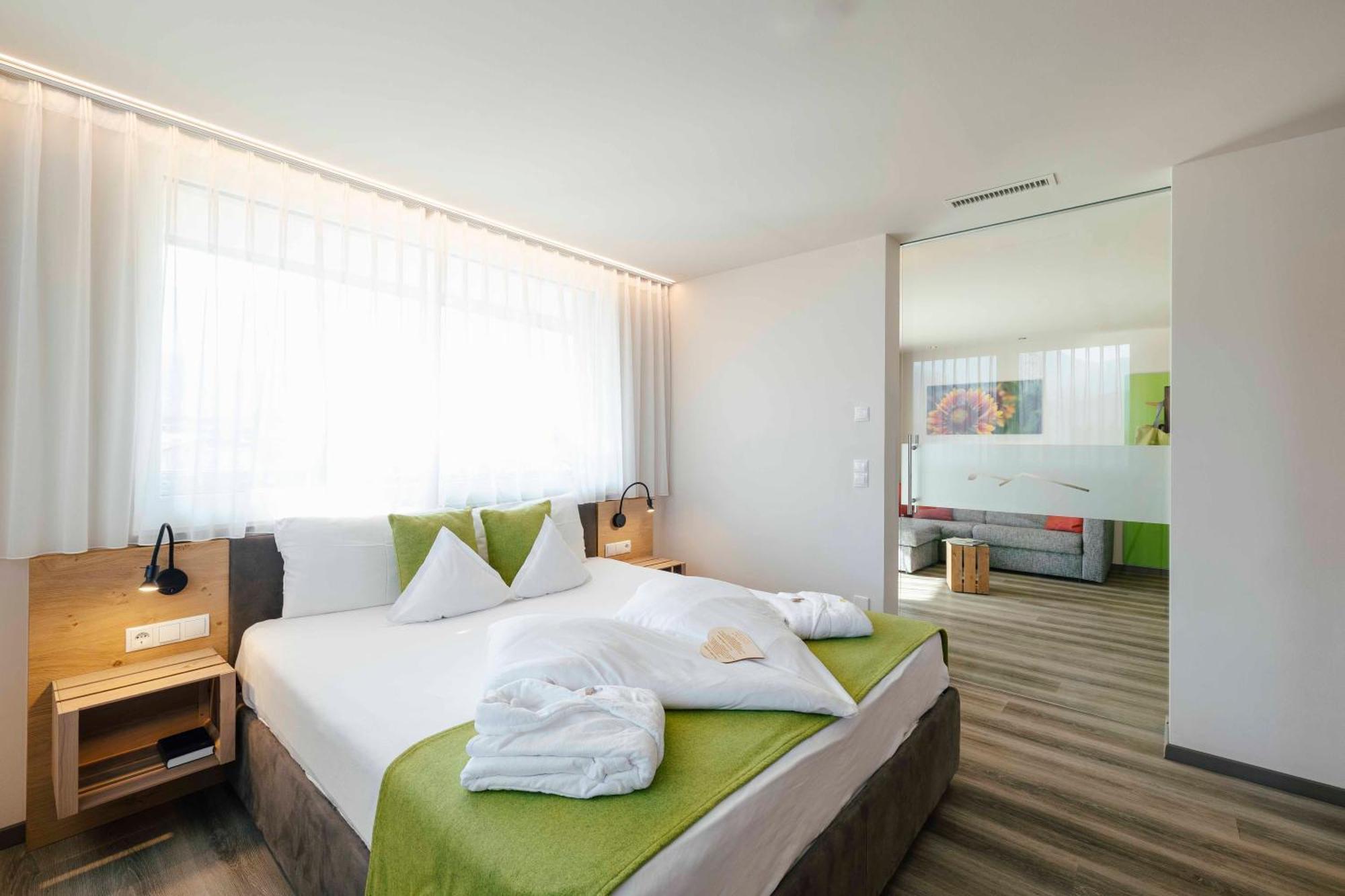 Hotel Pfeiss Lana Ngoại thất bức ảnh